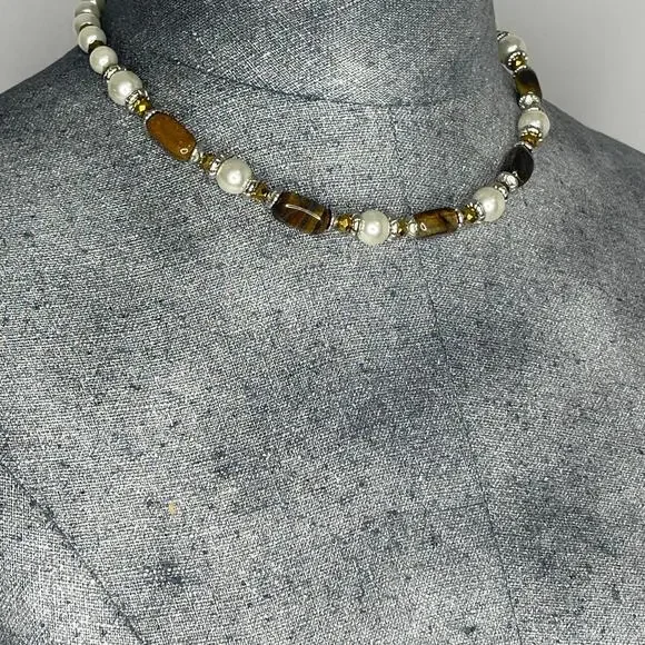 necklace Faux pearl and tiger's eye beaded costume jewelry natural neutral - Picture 8 of 11